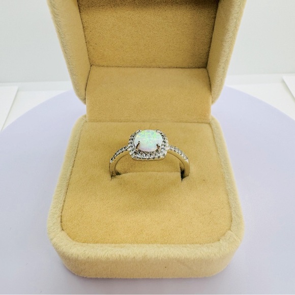 Handcrafted Opal Gemstone Ring – Sterling Silver, Size 9.5 - Picture 4 of 7